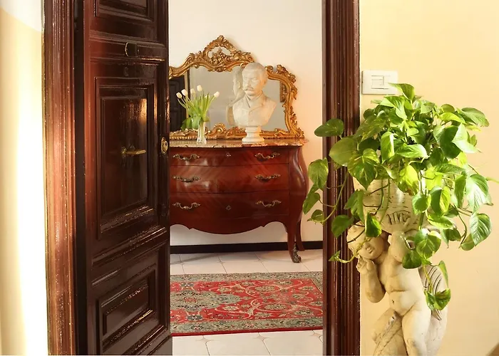Guest house Roma Central Guest House 4*