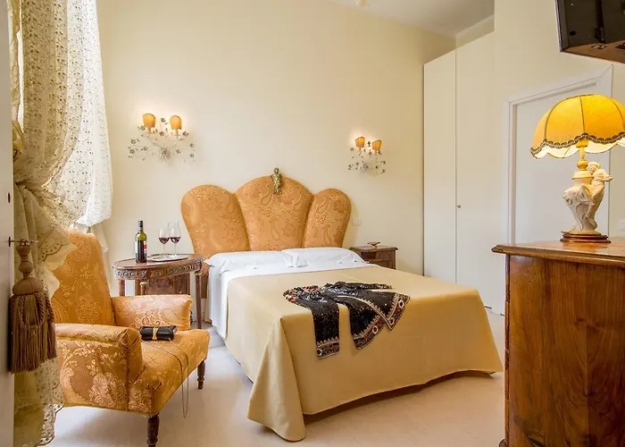Guest house Roma Central Guest House 4*